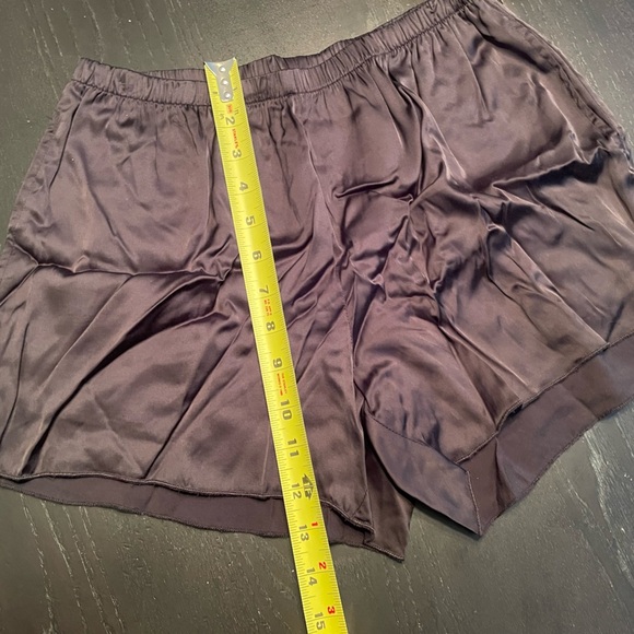 Chaser silky pull on easy shorts - Picture 9 of 9